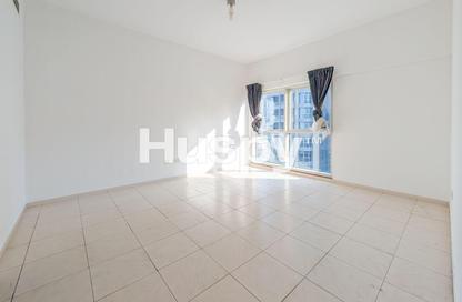 Apartment - 2 - 2 for rent in Cascades Tower - Dubai Marina - Dubai