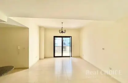 Apartment - 3 Bedrooms - 3 Bathrooms for sale in Silicon Gates 3 - Silicon Gates - Dubai Silicon Oasis - Dubai