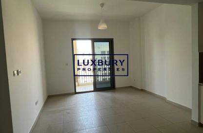 Apartment - 2 Bedrooms - 3 Bathrooms for rent in Hayat Boulevard 1B - Hayat Boulevard 1 - Hayat Boulevard - Town Square - Dubai