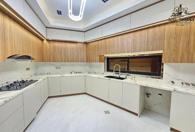 130244331 - Property Image 2