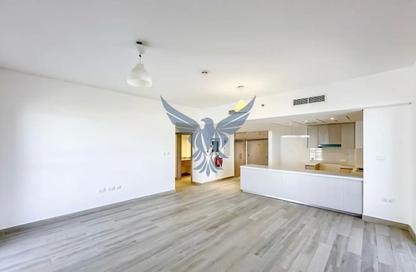 Apartment - 3 - 4 for rent in Waters Edge - Yas Island - Abu Dhabi