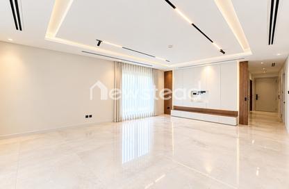 Villa - 4 - 4 for rent in Villa Lantana 2 - Villa Lantana - Dubai Science Park - Dubai