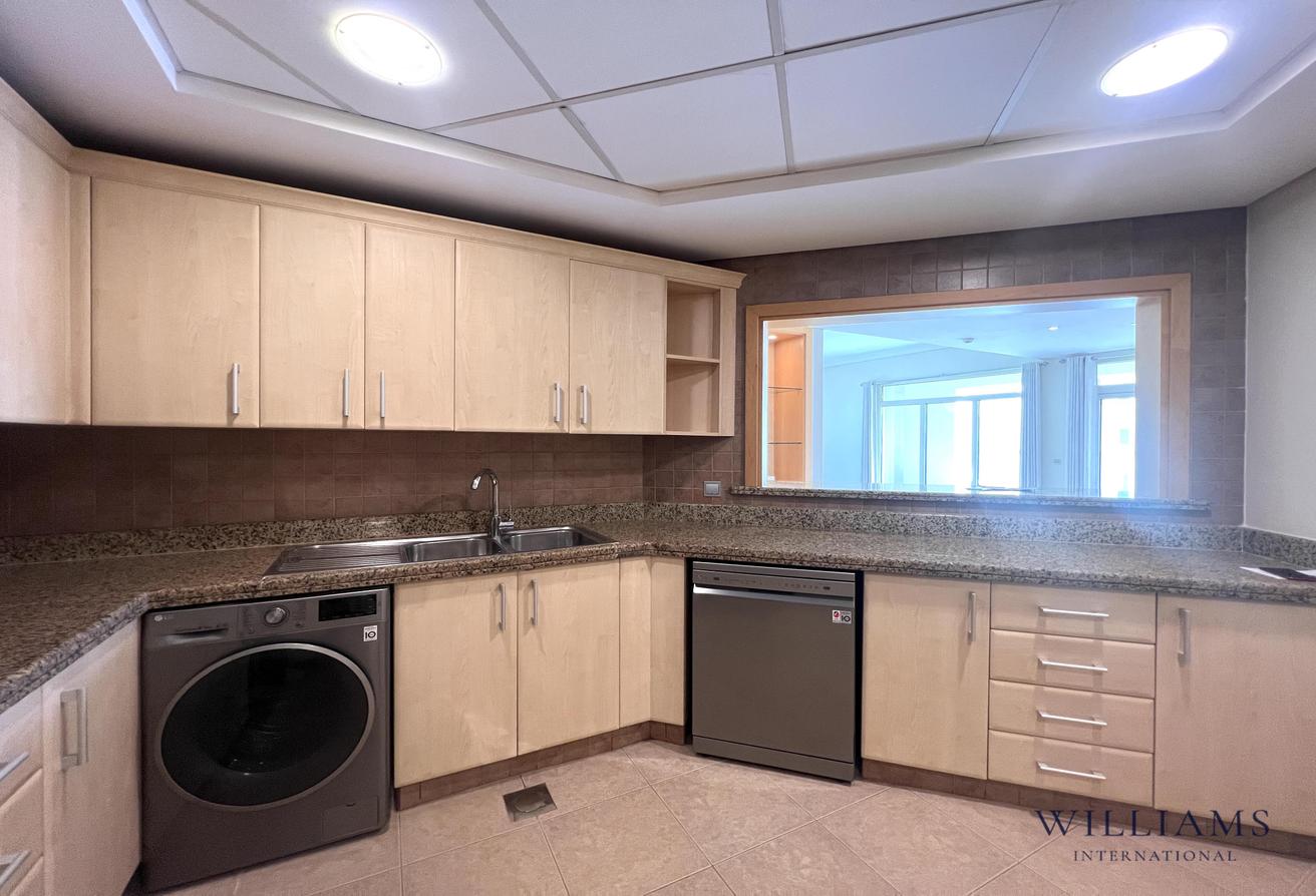 FURNISHED & UNFURNISHED | SEE VIEW | VACANT photo 6
