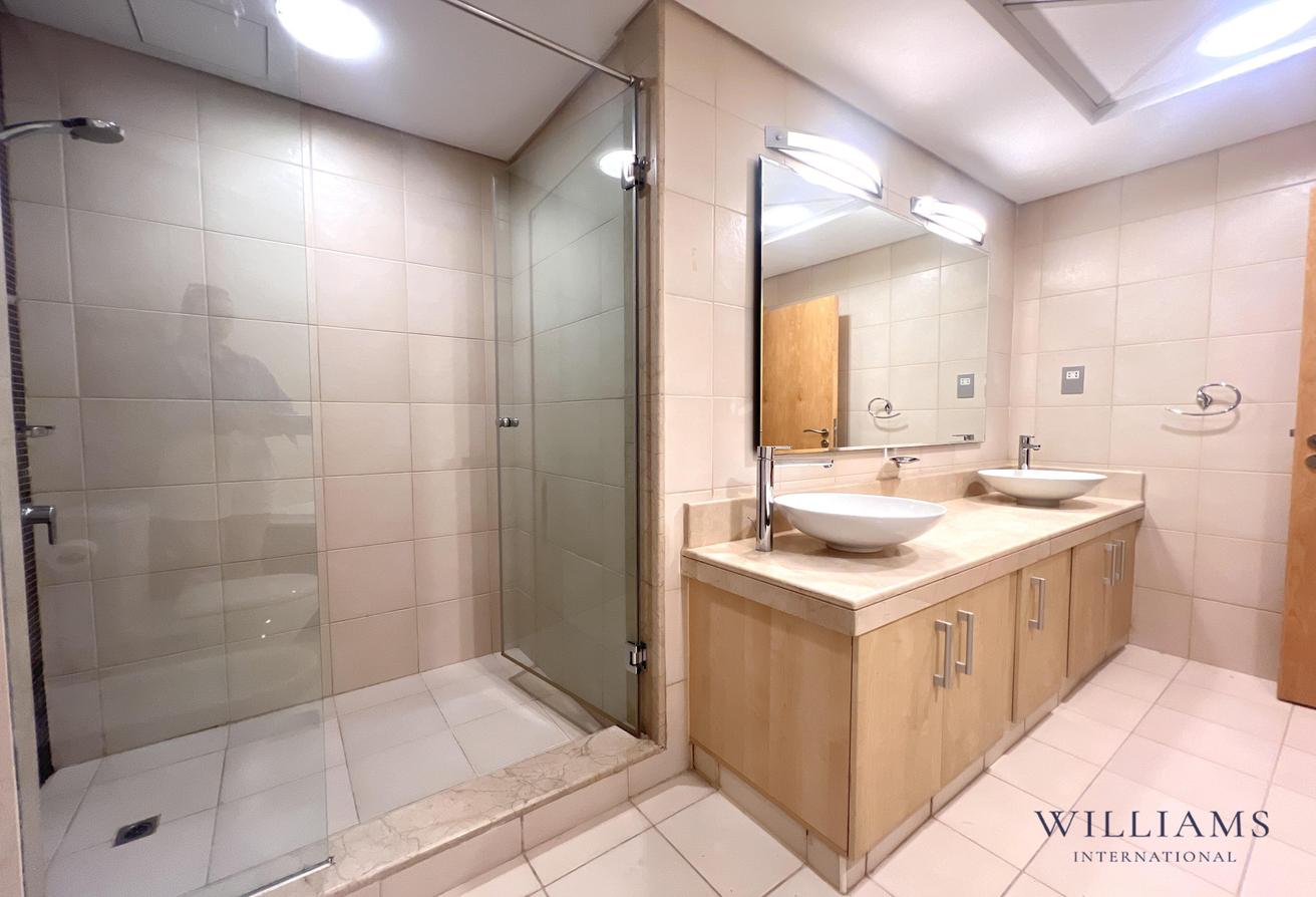 FURNISHED & UNFURNISHED | SEE VIEW | VACANT photo 7