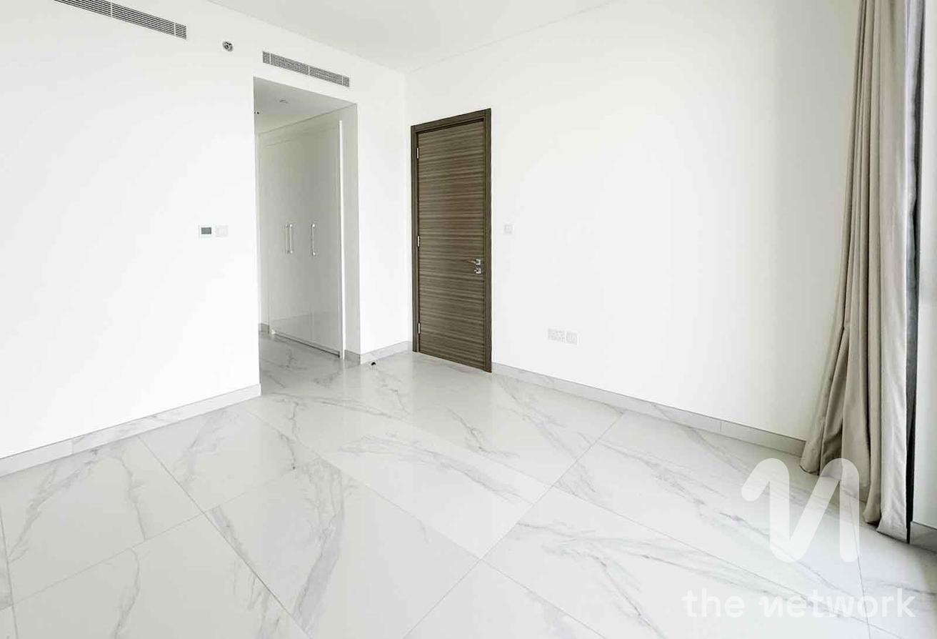 3 Beds | High Floor | Bright and Spacious photo 8
