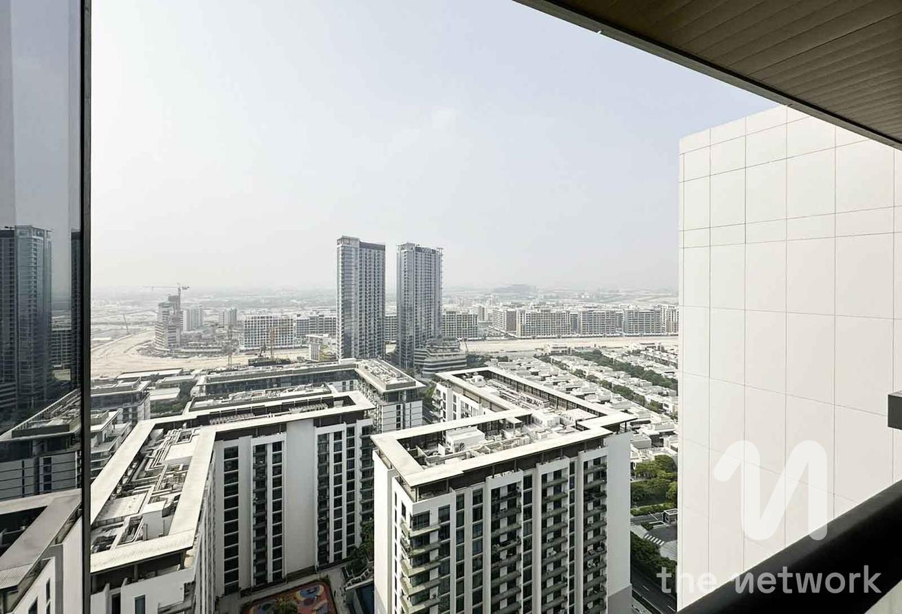 3 Beds | High Floor | Bright and Spacious photo 15