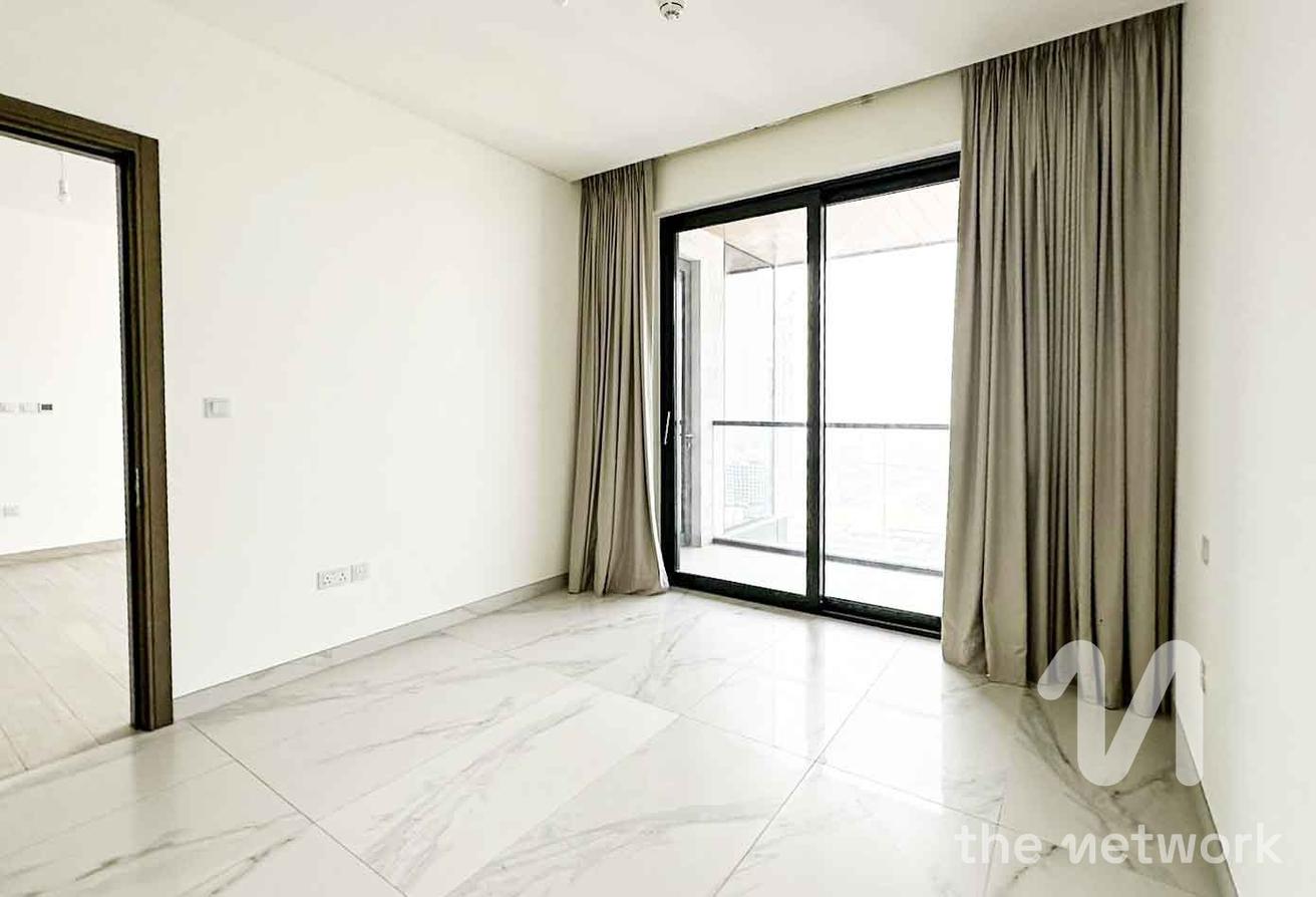 3 Beds | High Floor | Bright and Spacious photo 18