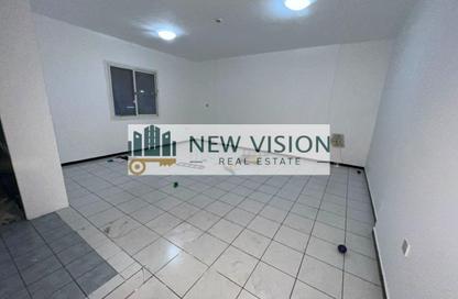 Apartment - Studio - 1 Bathroom for rent in New Zubaidi Building - Al Majaz 1 - Al Majaz - Sharjah Apartment - Studio - 1 Bathroom for rent in New Zubaidi Building - Al Majaz 1 - Al Majaz - Sharjah