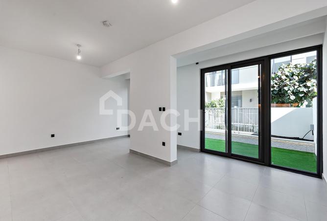 73862998 - Property Image 2