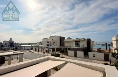 Villa - 2 Bedrooms - 4 Bathrooms for sale in Falcon Island North - Falcon Island - Al Hamra Village - Ras Al Khaimah