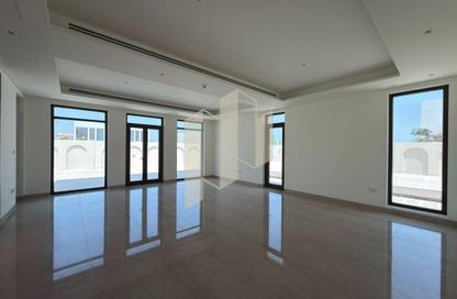 Villa - 5 - 7 for sale in Nad Al Dhabi - Al Jubail Island - Abu Dhabi