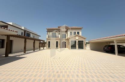 Villa - 5 - 7 for sale in Nad Al Dhabi - Al Jubail Island - Abu Dhabi