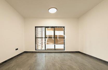 Apartment - 3 Bedrooms - 4 Bathrooms for rent in Riviera Tower - Al Majaz 3 - Al Majaz - Sharjah