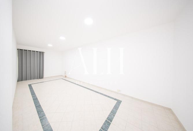 142385789 - Property Main Image