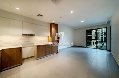 Apartment - 1 Bedroom - 1 Bathroom for rent in Seagate Building 2 - Seagate - Mina Rashid - Dubai