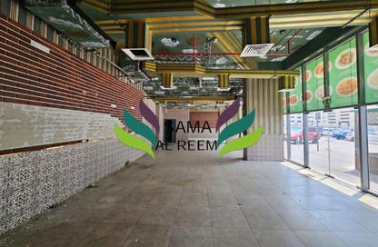 Retail - Studio - 2 Bathrooms for rent in Garden City 2 - Jumeirah Garden City - Al Satwa - Dubai