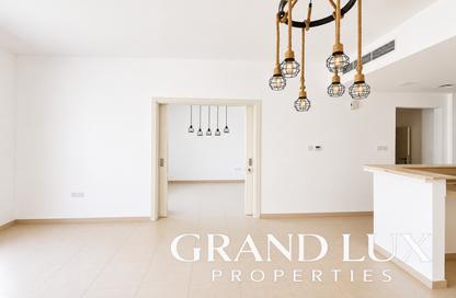 Townhouse - 4 - 4 for rent in Noor Townhouses - Town Square - Dubai