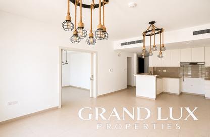 Townhouse - 4 - 4 for rent in Noor Townhouses - Town Square - Dubai