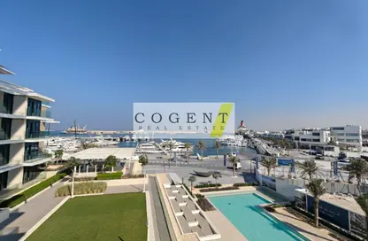 Apartment - 3 Bedrooms - 4 Bathrooms for sale in Seagate Building 1 - Seagate - Mina Rashid - Dubai