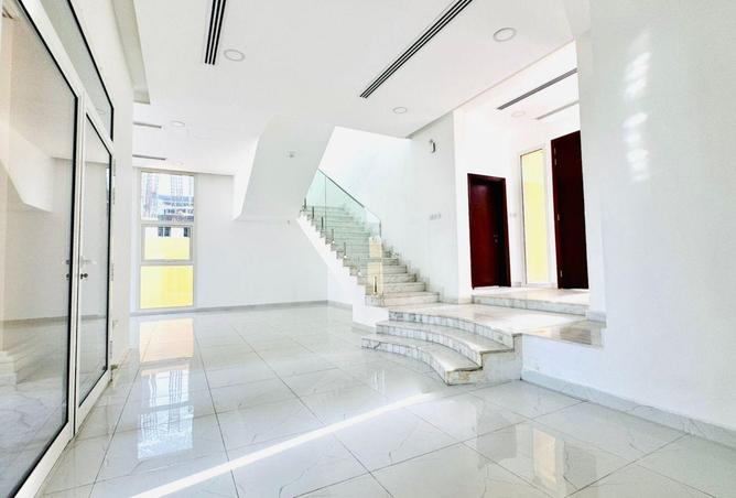 76163317 - Property Image 2