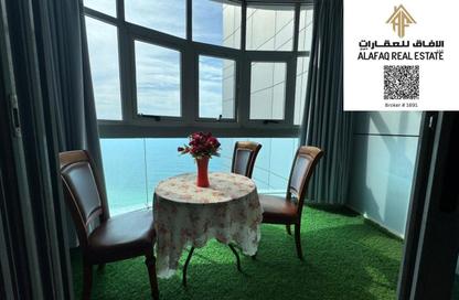 Apartment - 2 Bedrooms - 3 Bathrooms for rent in Corniche Tower - Ajman Corniche Road - Ajman