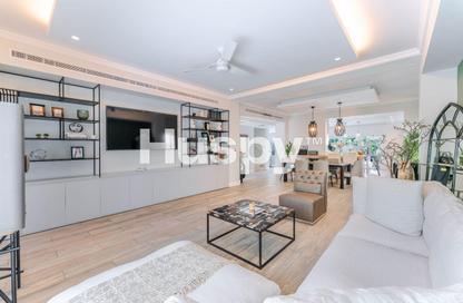 Villa - 4 Bedrooms - 4 Bathrooms for sale in Deema 1 - Deema - The Lakes - Dubai