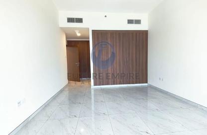 Apartment - 1 Bedroom - 2 Bathrooms for rent in Titanium Tower - Al Karama - Dubai Apartment - 1 Bedroom - 2 Bathrooms for rent in Titanium Tower - Al Karama - Dubai