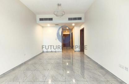 Apartment - 1 Bedroom - 2 Bathrooms for rent in Titanium Tower - Al Karama - Dubai Apartment - 1 Bedroom - 2 Bathrooms for rent in Titanium Tower - Al Karama - Dubai