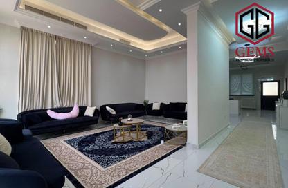 Villa - 4 Bedrooms - 5 Bathrooms for rent in Al Aweer 1 - Al Aweer - Dubai