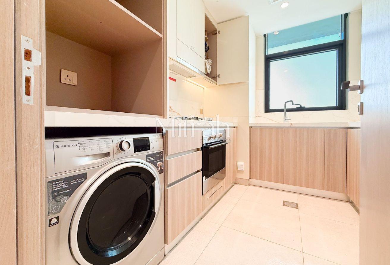 Cozy Look | 1BR Fully Furnished | Vacant photo 10