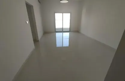 Apartment - 2 Bedrooms - 2 Bathrooms for rent in Al Jurf 2 - Al Jurf - Ajman Downtown - Ajman