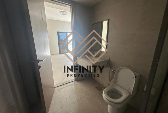 73854289 - Property Image 3