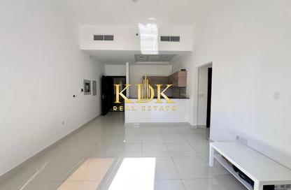 Apartment - 1 Bedroom - 2 Bathrooms for rent in Spanish Tower - Dubai Sports City - Dubai