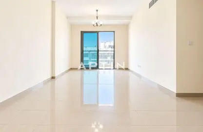 شقة - 2 غرف نوم - 3 حمامات للايجار في توليب اواسيس 7 - مجمع دبي ريزيدنس - دبي