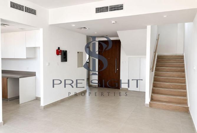 122002373 - Property Image 2