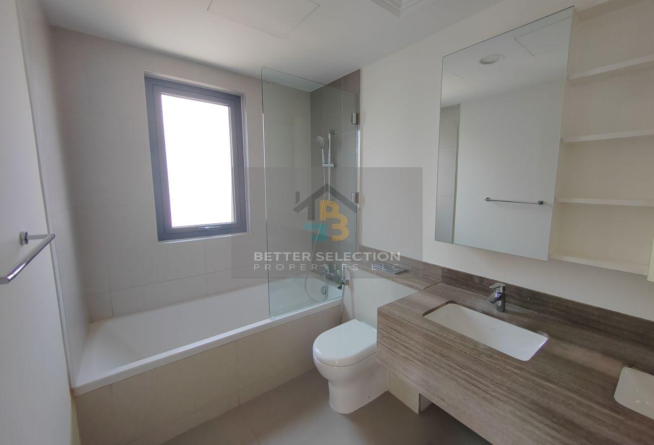 Green Belt | Stunning Landscaped |Prime Location photo 5