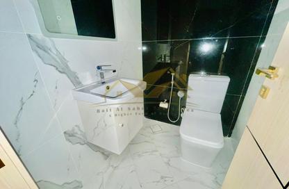 Apartment - 1 Bedroom - 2 Bathrooms for rent in Jumeirah Garden City - Al Satwa - Dubai