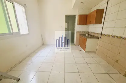 Apartment - Studio - 1 Bathroom for rent in Fire Station Road - Muwaileh - Sharjah