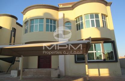 Villa - 4 - 3 for rent in Khalifa City B - Khalifa City - Abu Dhabi