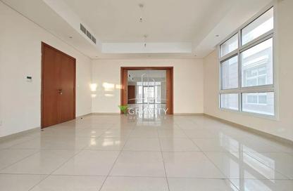 Villa - 3 Bedrooms - 5 Bathrooms for rent in Khalifa City - Abu Dhabi