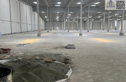 Warehouse - Studio - 4 Bathrooms for rent in Umm Dir - Umm Al Quwain