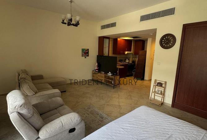 74623737 - Property Image 2