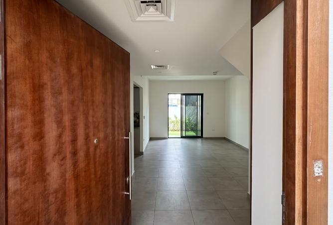 2-bed townhouse in Abu Dhabi · Pool view — photo 2
