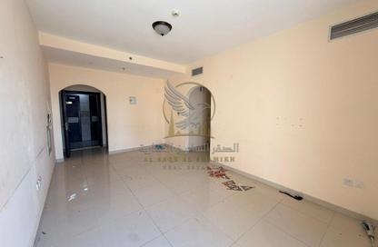 Apartment - 2 Bedrooms - 2 Bathrooms for rent in Al Mamzar - Al Mamzar - Sharjah - Sharjah