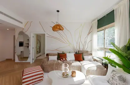 شقة - غرفة نوم - 1 حمام للايجار في الظفرة 4 - الظفرة - جرينز - دبي