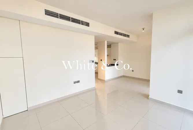 158222105 - Property Image 3