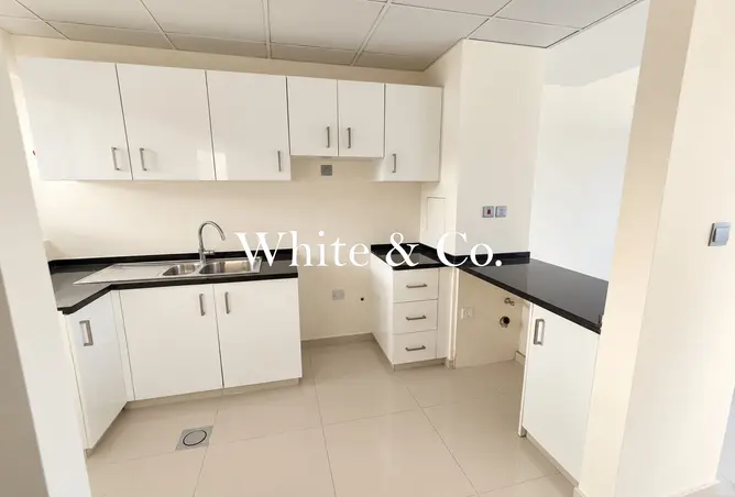 158222105 - Property Image 2