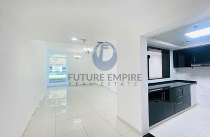 Apartment - 2 - 3 for rent in Majestic Tower - Al Abraj street - Business Bay - Dubai