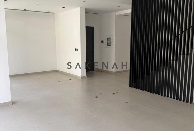 114603922 - Property Image 3