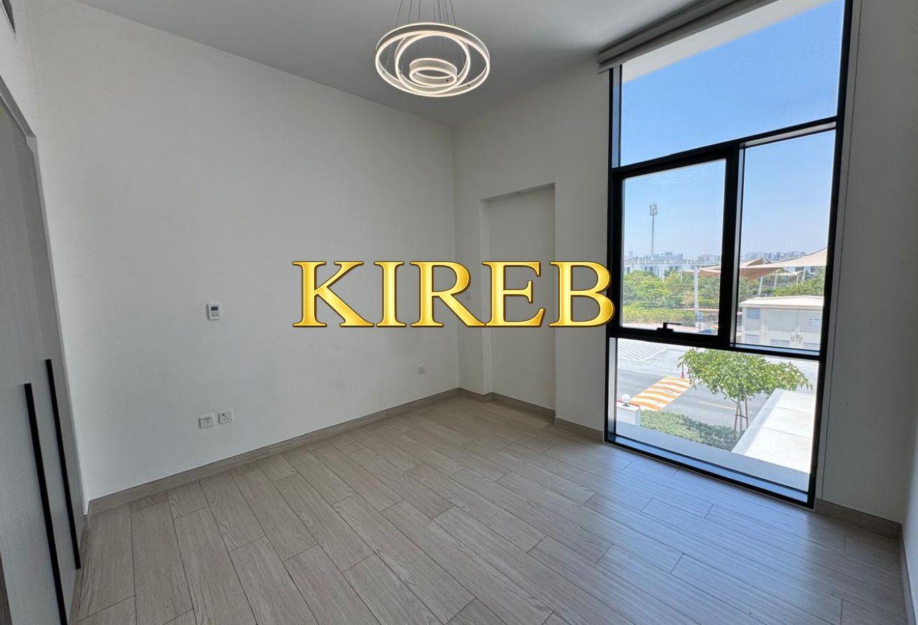 Park View | Corner Unit | Vacant. photo 18